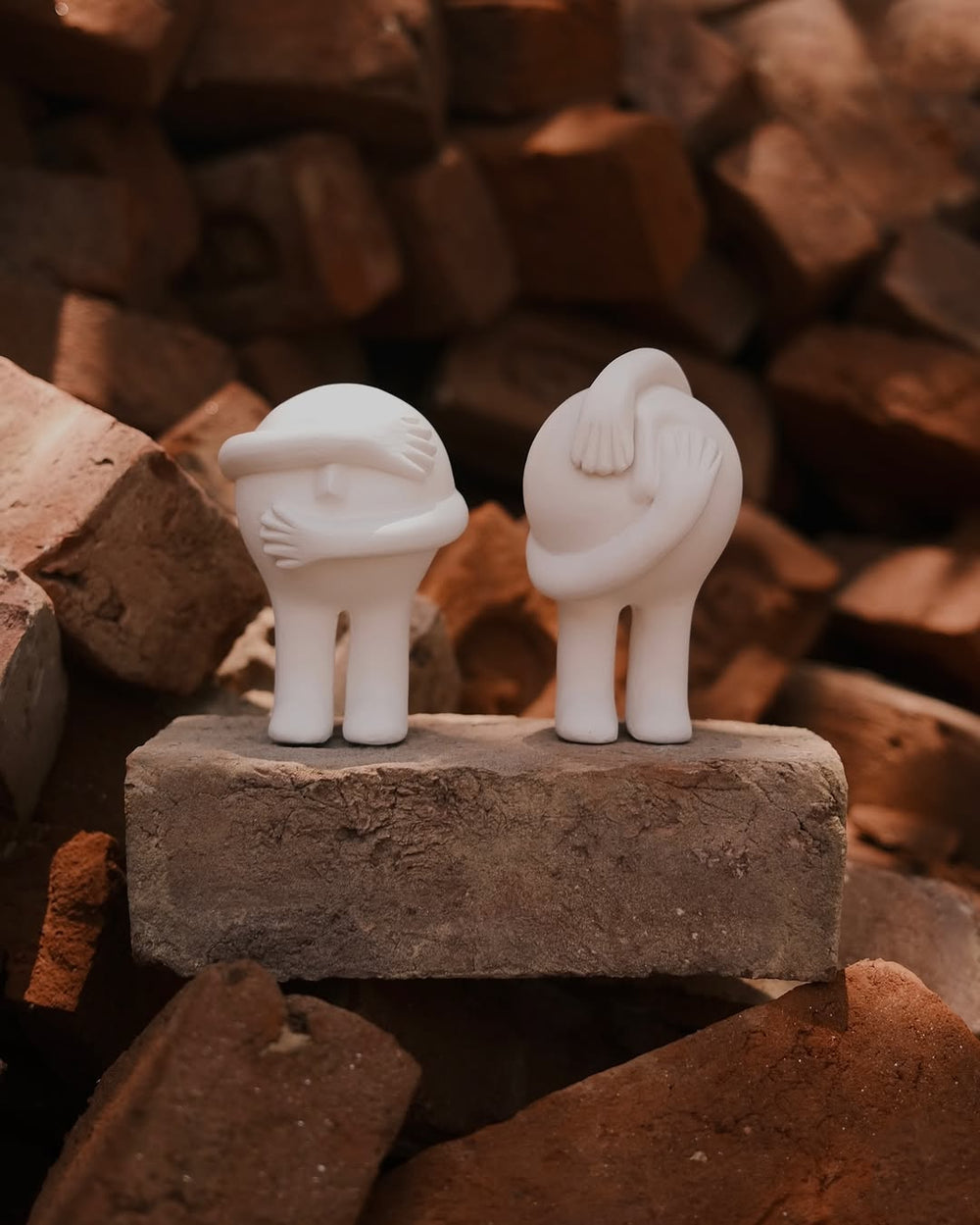 Hiding (Series Helping Hands) by Claymen at White Label Project