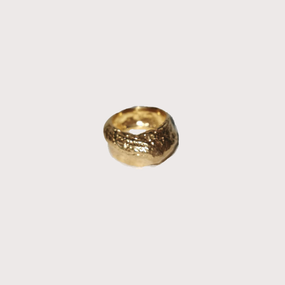 Calamar Ring - Gold by La Marea at White Label Project