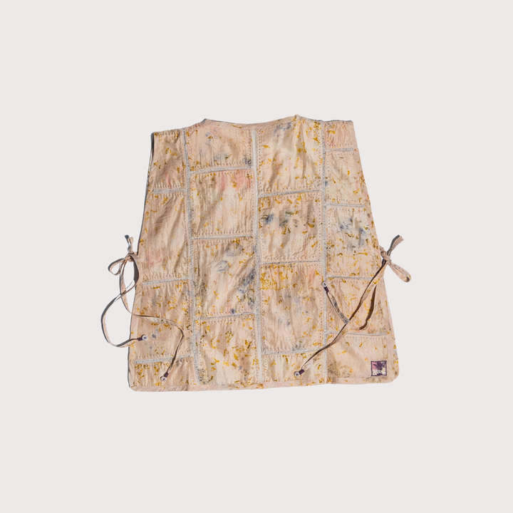 Unquiet Unisex Lace Bib