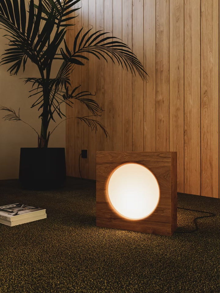 NOOM Lamp