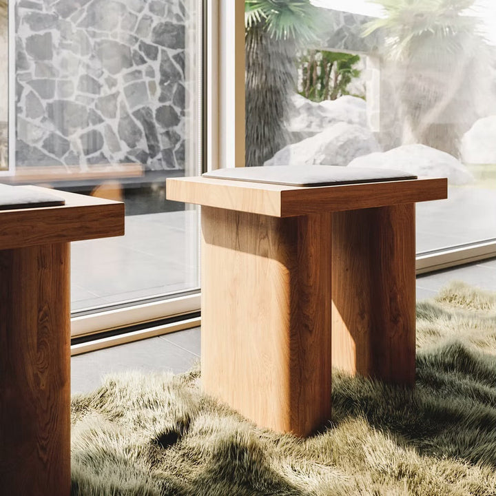R 01 Stool with Cushion