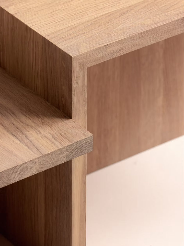 P 05 Coffee Table