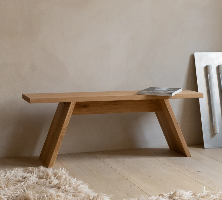 Akoya Bench