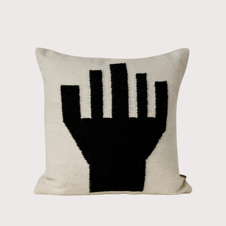 Mano Cushion Cover