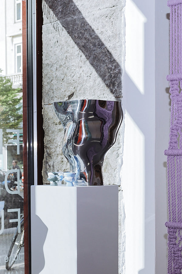 Echoes of Ice Vase N°4