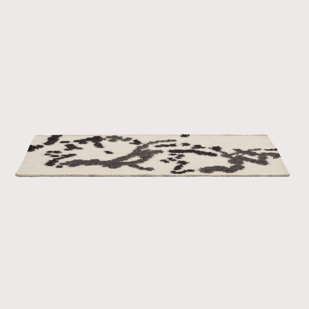 Eeevie Runner by Basny at White Label Project