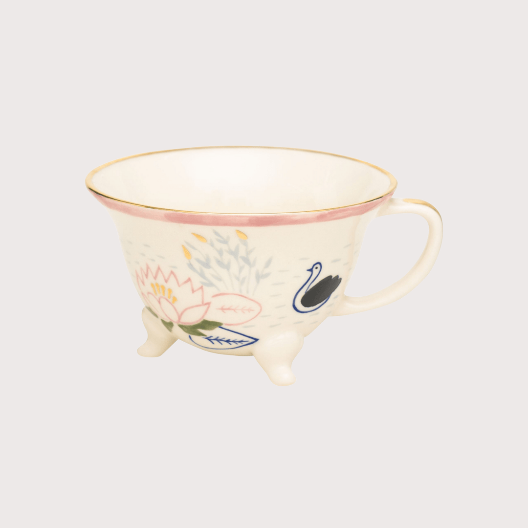 Naïve Pond Cup by Gunia Project at White Label Project