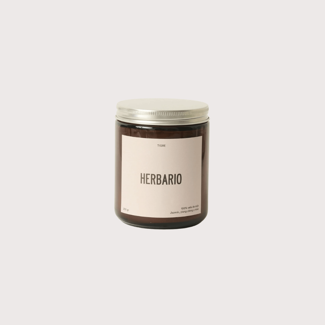 Scented Candle Tigre - Jasmine, Ylang - Ylang and Rose by Herbario at White Label Project