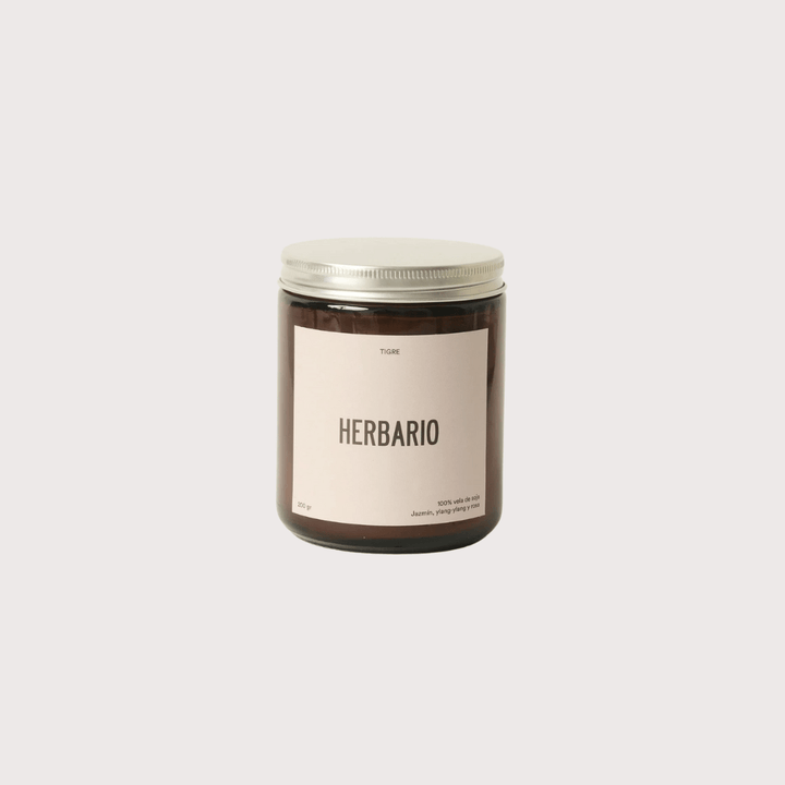 Scented Candle Tigre - Jasmine, Ylang - Ylang and Rose by Herbario at White Label Project