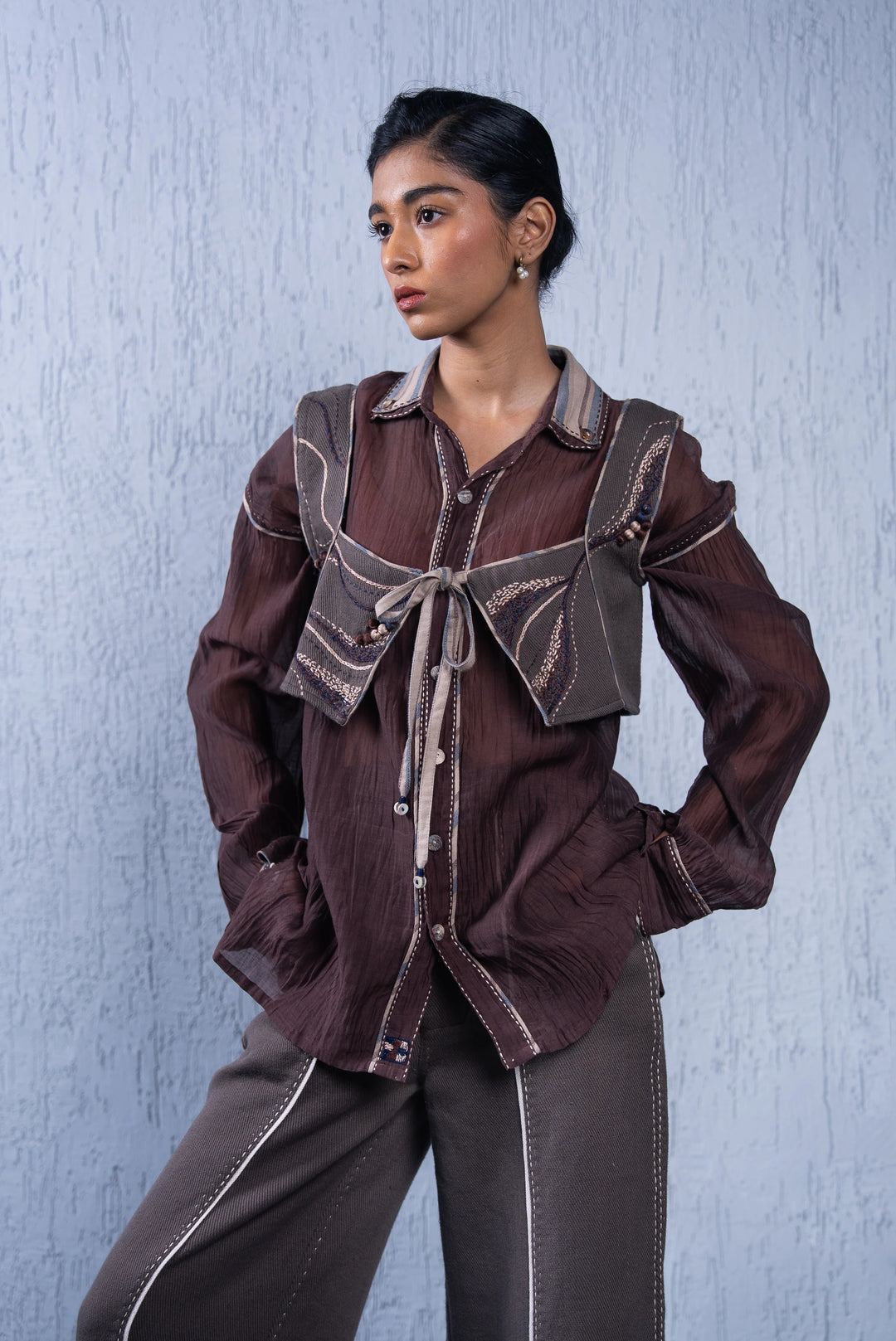 Unquiet Tie-up Blouse