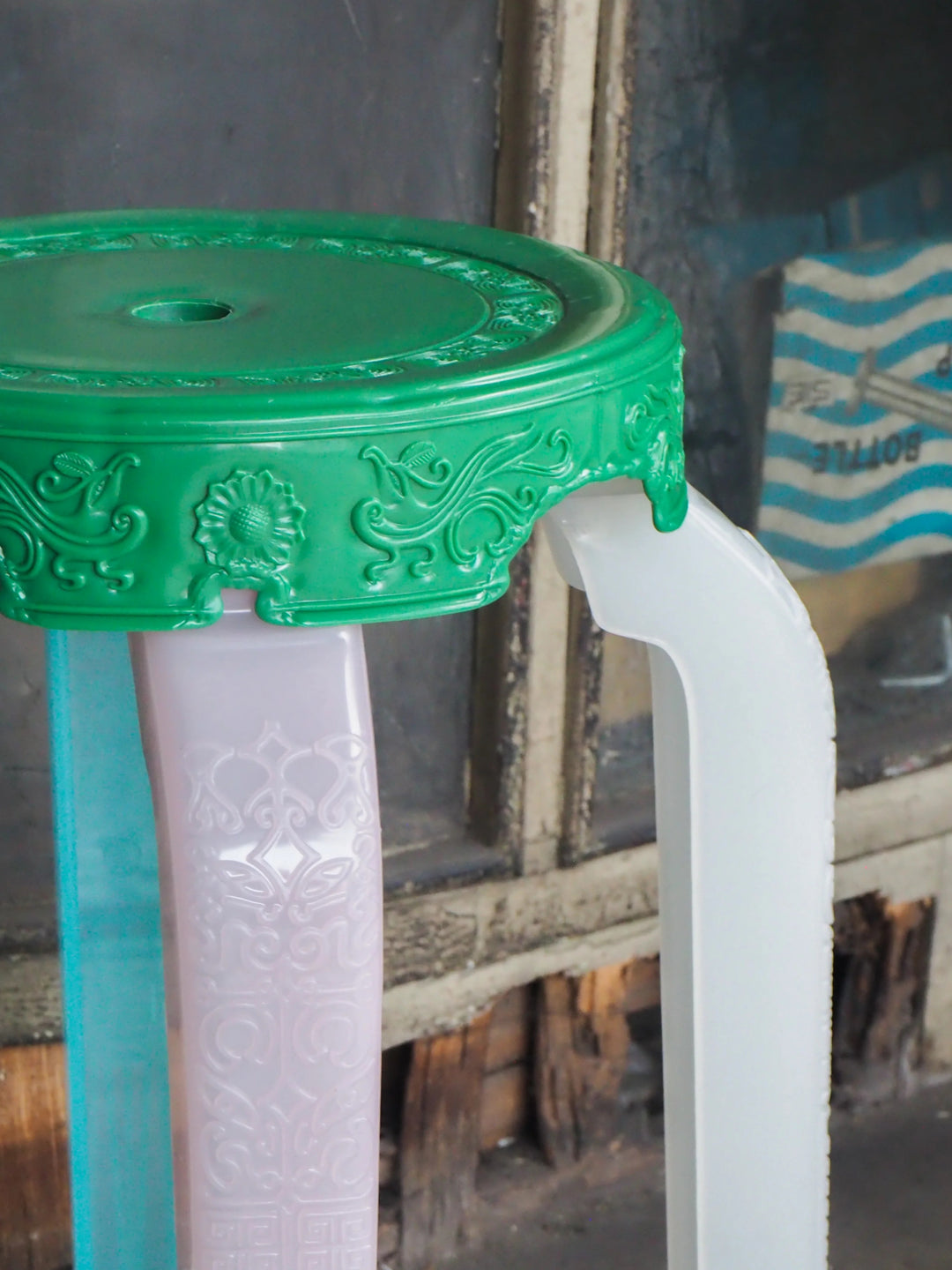 Whang Stool - Lod Chong Singapore