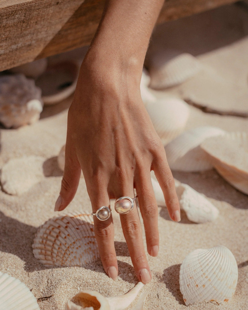 Mini Ostión Ring by Studio Conchita at White Label Project