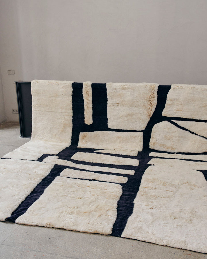 Tamdlo Rug - Black & White by Studio Sana Benzaitar at White Label Project