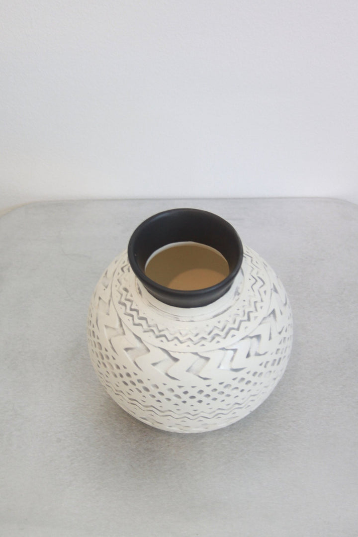 Small Rhodes Vase by Topis Ceramica at White Label Project