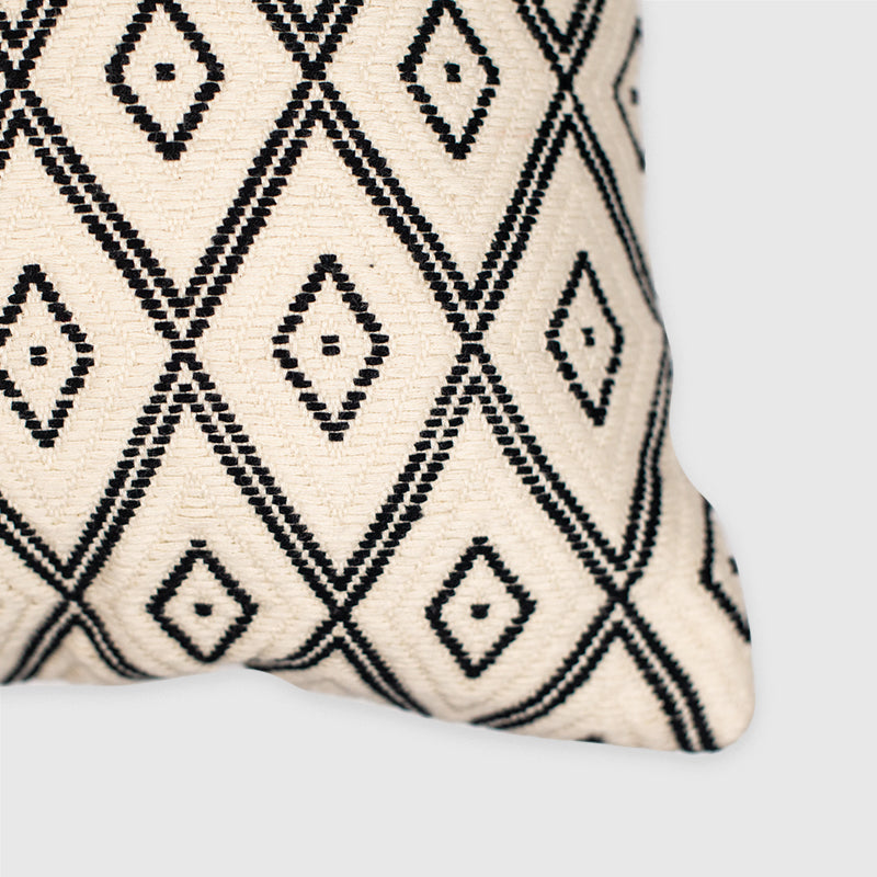Falseria - cream diamonds Pixan Pillow - White Label Project