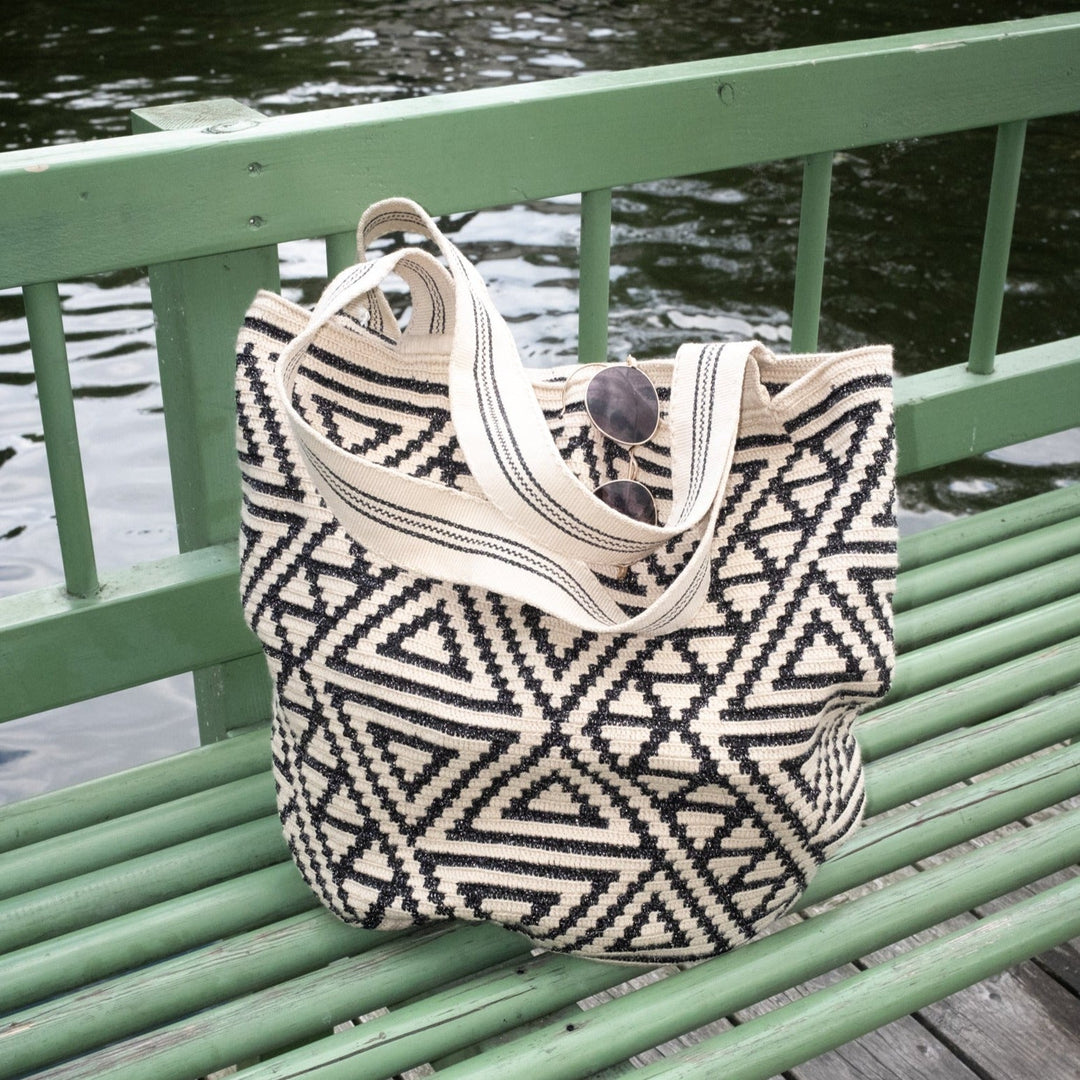 Wayuu Bright Bag — Maxi by Hilo Sagrado at White Label Project